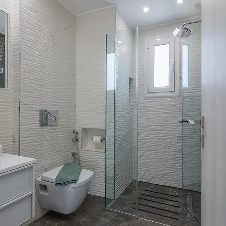 Beautiful Maisonette In Athens For 6 Ppl Appartamento *