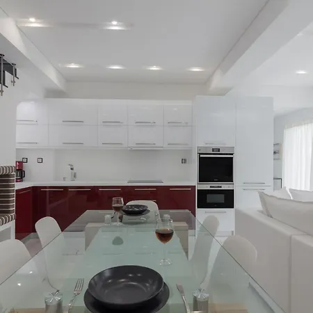 Apartment Beautiful Maisonette In Athens For 6 Ppl *