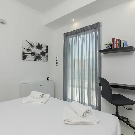 Beautiful Maisonette In Athens For 6 Ppl Apartment *