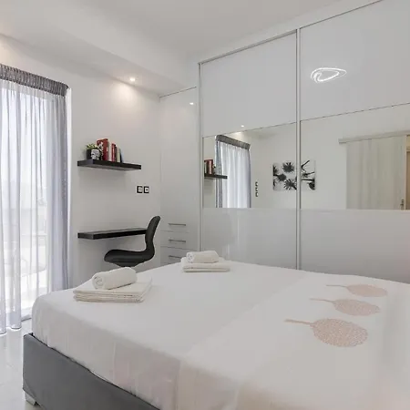 Beautiful Maisonette In Athens For 6 Ppl Apartment