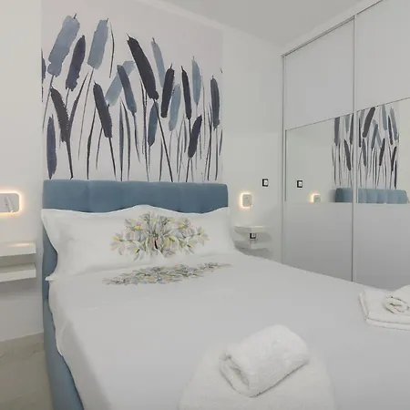 Apartment Beautiful Maisonette In Athens For 6 Ppl Athens