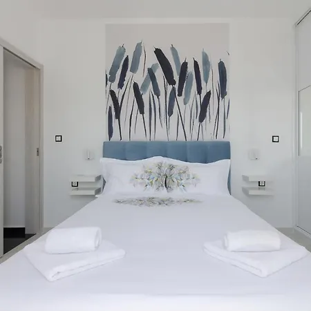 Beautiful Maisonette In Athens For 6 Ppl Apartment