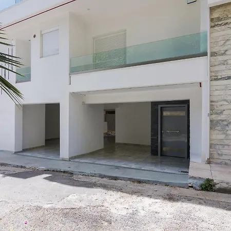 Beautiful Maisonette In Athens For 6 Ppl * Athens